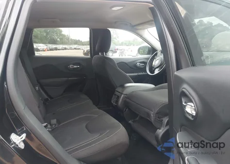 2016 Jeep Cherokee Altitude z USA, uszkodzony, nr VIN 1C4PJLCS2GW108279